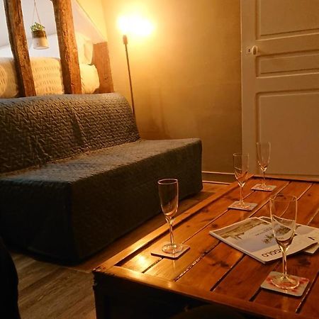 Nuits Au Grenier De Chartres公寓 外观 照片